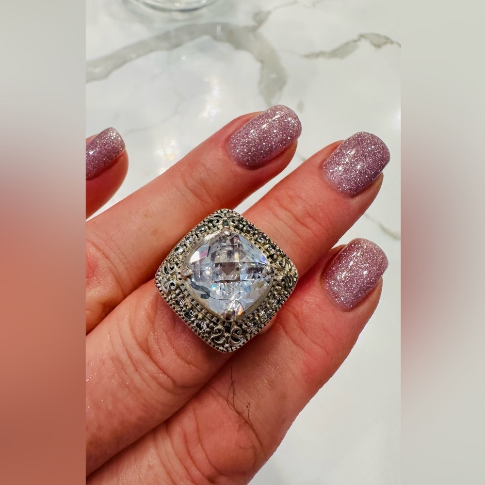 Gorgeous Statement Ring - image 2